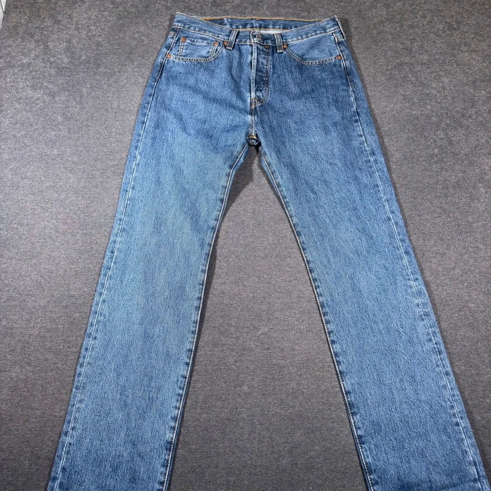 Levi's 501 Original Fit Jeans Men 31x34 Blue Straight Leg Button Fly Denim Pants